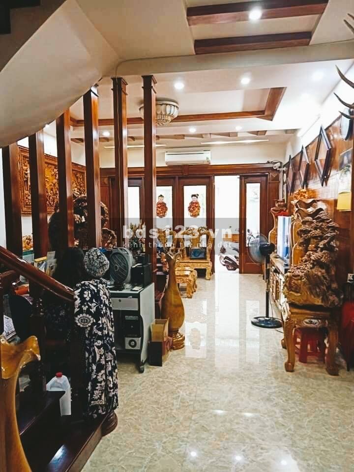 Bán biệt thự Nguyễn Sơn mặt tiền khủng 2 mặt ngõ giá cực rẻ, sổ đẹp chính chủ