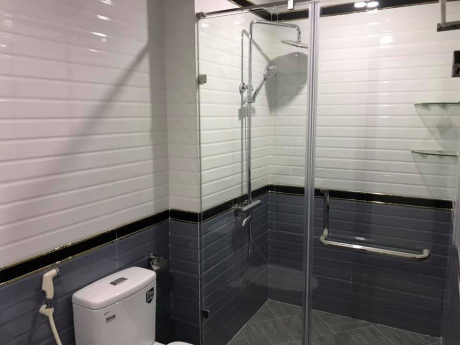Nhà mới coóng, 6 tầng thang máy, gara ô tô, lô góc 3 thoáng 0982222462