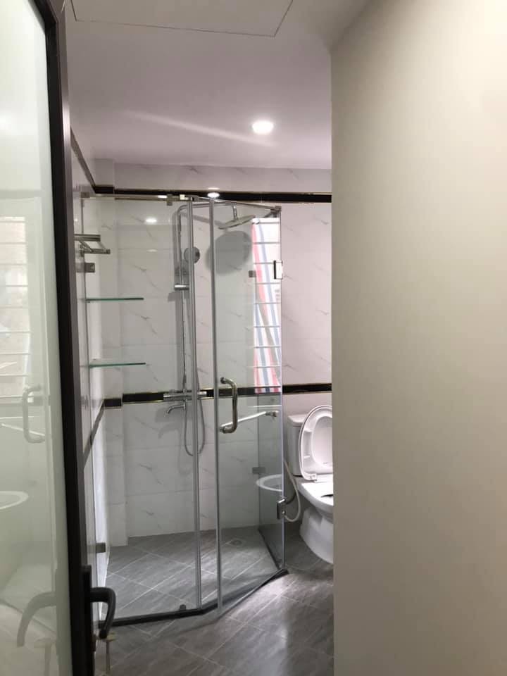 Nhà mới coóng, 6 tầng thang máy, gara ô tô, lô góc 3 thoáng 0982222462