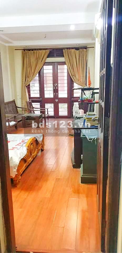 Đầu 6 Tỷ Bán Nhà Kinh Doanh, Ô Tô vào nhà Phố Chiến Thắng, dt 60m2, 4 tầng