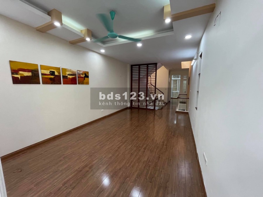 Bán Nhà Lê Quang Đạo 42m x 4T, mặt tiền: 4.5m, ÔTô 7 chỗ vào nhà-Kinh Doanh, Giá: 4.4 Tỷ