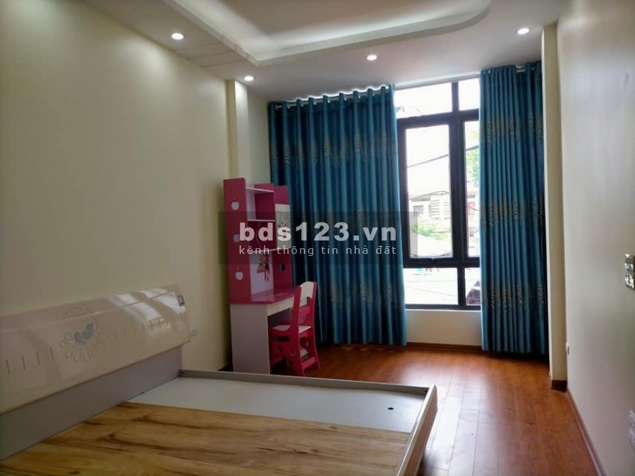 Bán Nhà Phố Thái Thịnh dt 60m2, 5 tầng giá 11 tỷ, kinh doanh tốt, phân lô, thang máy, an ninh tốt