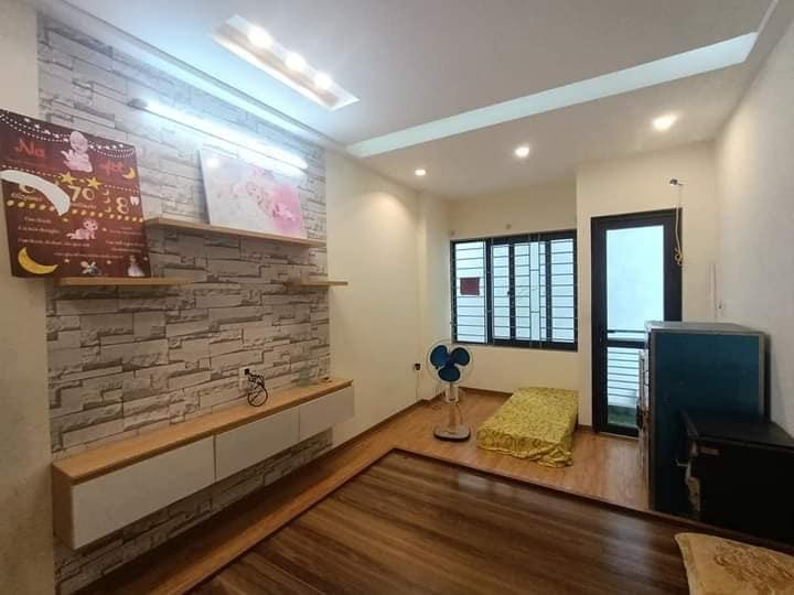 Bán nhà nguyên căn đẹp như khách sạn trung tâm Quận Hoàng Mai, giá bán chưa đến 3 tỷ