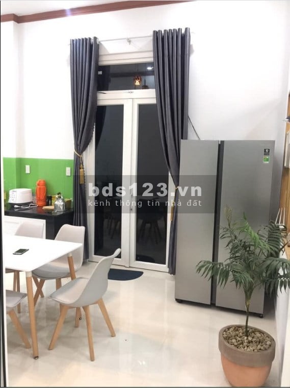 Bán nhà Nguyễn Trãi, 7 phòng ngủ, sất chợ cho thuê cực đỉnh, sổ đỏ chính chủ