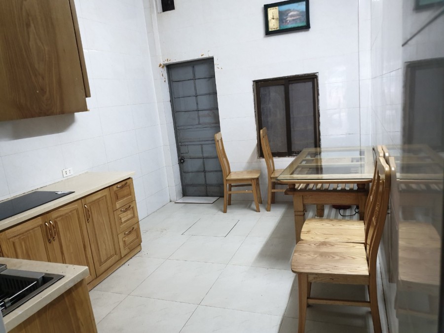 Chính chủ cho thuê nhà Chiến Thắng, Hà Đông DT 48m2x3 tầng Giá 9 tr/th Lh 0983607331