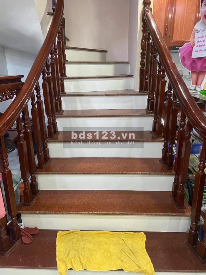 Bán nhà phố Nguyễn Đức Cảnh, Quận Hoàng Mai, diện tích 51m2, đúc 4 tầng, giá 3.4 tỷ, lhcc