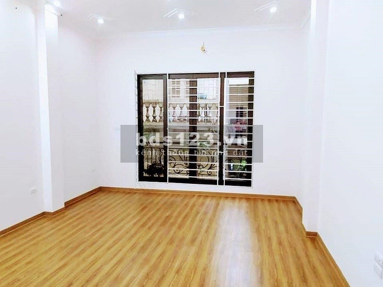 Hạ ngay 100 triệu bán gấp chạy Covid nhà Bát Khối, dt 34n2, đýc 5 tầng, giá nhỉnh 2 tỷ