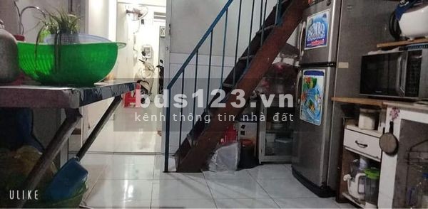 Bán nhà 70m2 gần ngã tư Bà Điểm Phan Văn Hớn huyện Hóc Môn giá chỉ 2,5 tỷ Lh 0982638022
