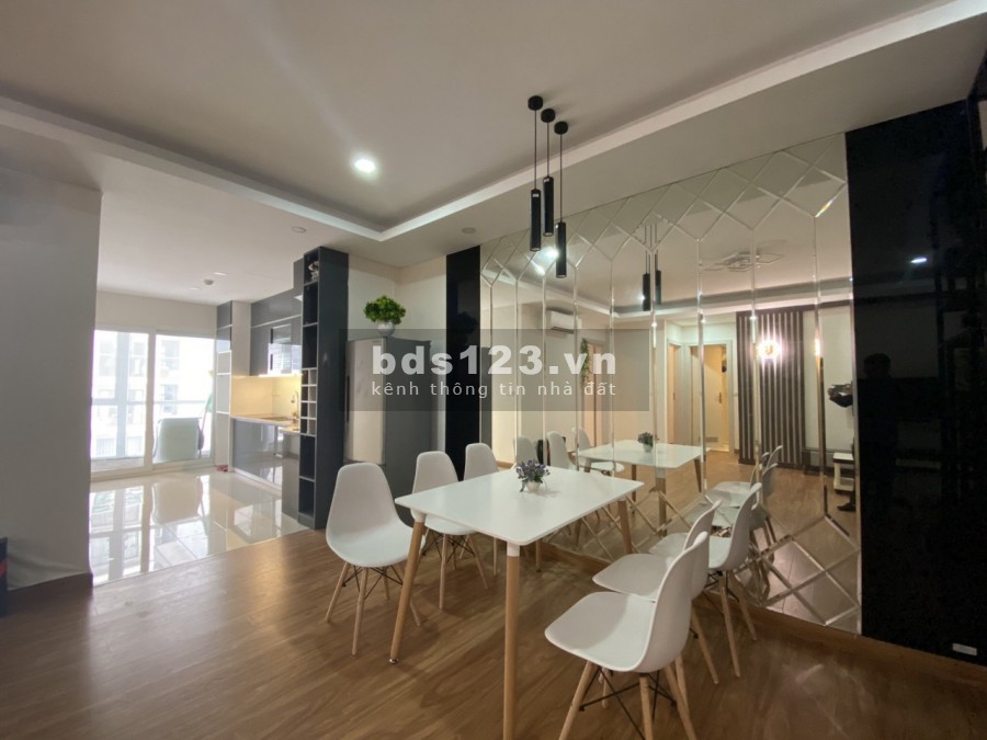 Chính chủ bán căn hộ chung cư Ngoại Giao Đoàn - Bắc Từ Liêm, DT 102m2, LH 0944596256 chính chủ