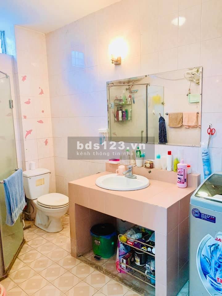 Bán nhà trung tâm Ba Đình, vị trí đẹp gần ô tô 3 bước ra hồ 3 mặt tháng, sân rộng