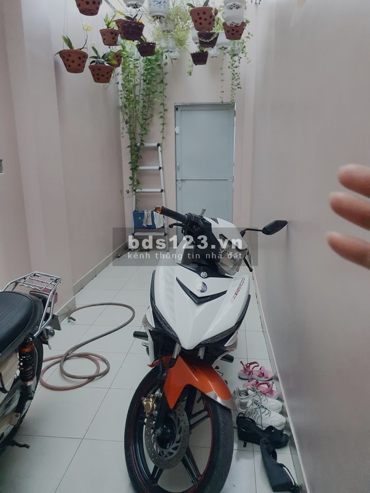 Bán Nhà 2 Mặt HXT, 3 Tầng Đẹp Mới Ở Ngay, dt 86m2 chỉ 5.3 tỷ, thương lượng, lh 0971243100
