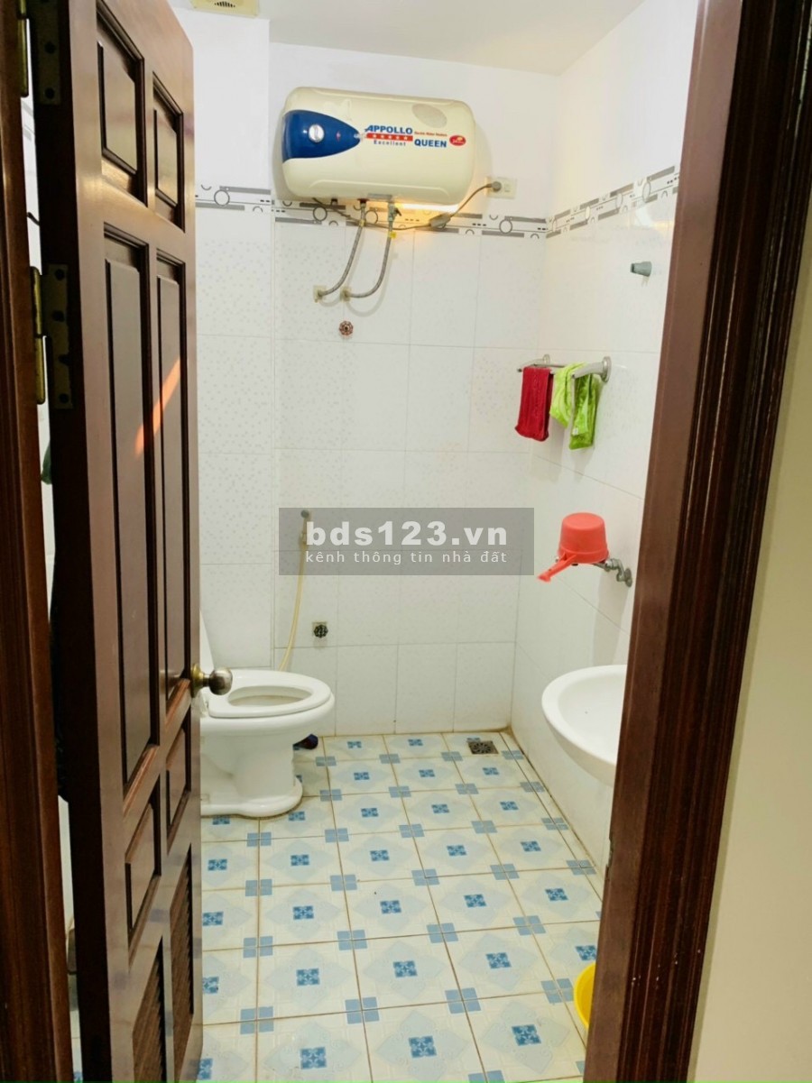 Bán nhà mặt đường đôi Phạm Văn Đồng, TP HD, 3.5 tầng, 64m2, mt 4m, 3 ngủ, gara, 3 tỷ 9