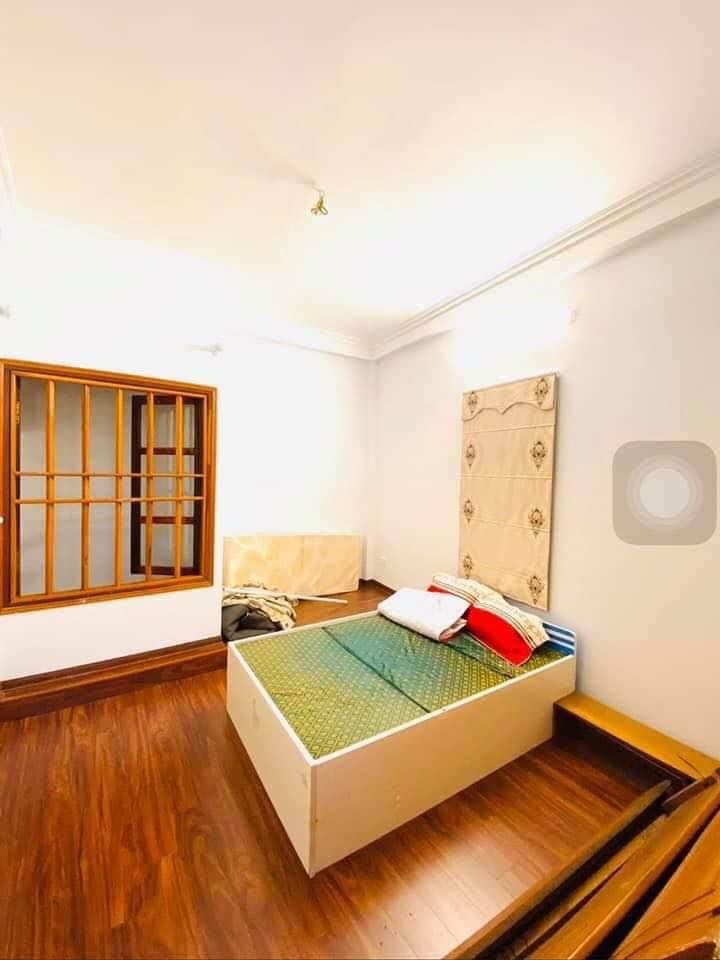 Bán nhà riêng Đường Duy Tân, Quận Cầu Giấy giá rẻ T8/2021 dt 40m2, 6 tầng giá 13 tỷ LH 0528575077