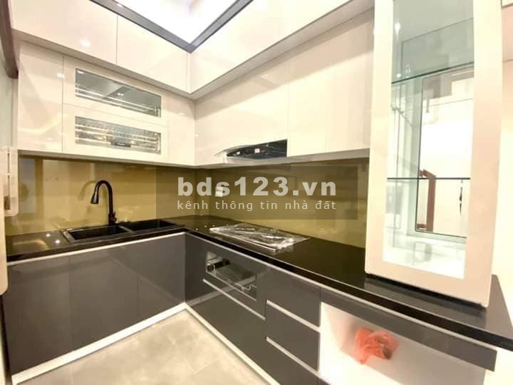 ️ Chính chủ cần bán gấp nhà phố Hồng Tiến view 3 thoáng, ô tô đỗ cổng, diện tích sử dụng 75m2