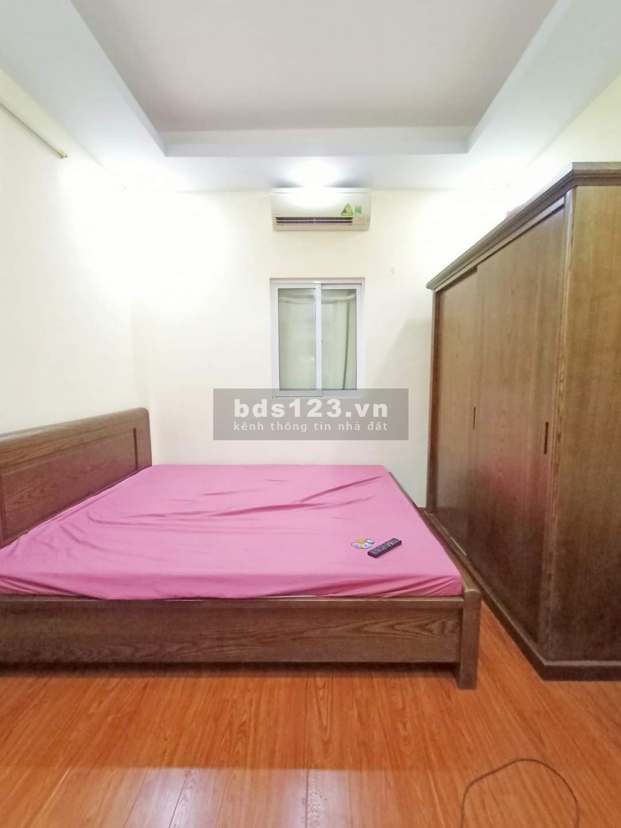 Bán nhà Hồ Tùng Mậu, diện tích 34m2, mặt tiền 3,3m, đúc kiên 5 tầng, ở luôn