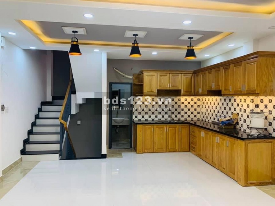 Nhà thiết kế như nàng hậu Nguyễn Xí, ngang bề thế - 42m2, giá CHỈ 7,6 tỷ
