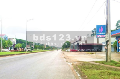 Bán gấp lô đất đẹp diện tích 100m2 mt5m mặt đường Nguyễn Tất Thành-TP Yên Bái