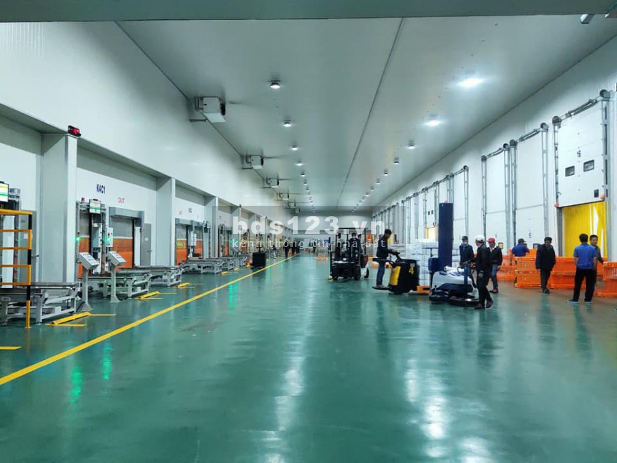 Cho thuê nhà xưởng 3500m2, khu công nghiệp Tân Đức, Long An, giá tốt thị trường