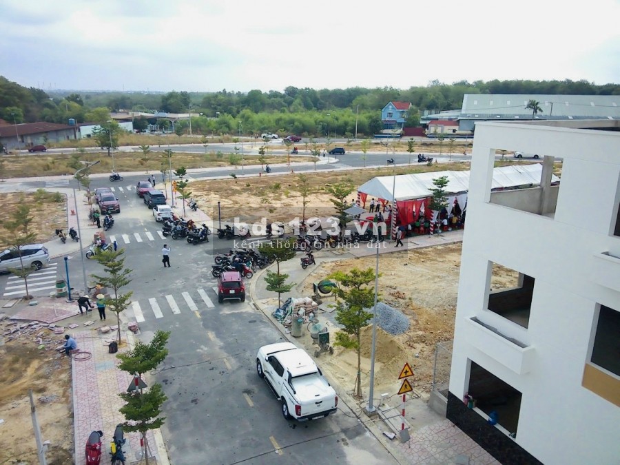 Bán đất Thới Hòa, Bến Cát. gần Mỹ Phước 3, ĐH Việt Đức giá rẻ 1.15 tỷ, sổ chính chủ