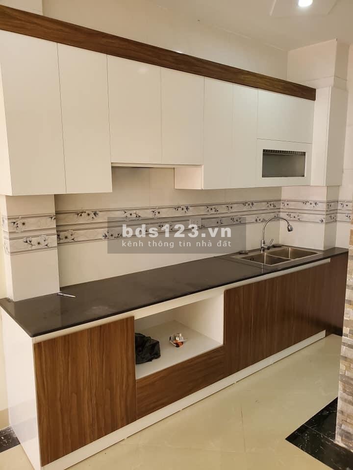 Bán nhà nguyên căn Xuân Phương phân lô ở sướng giá đầu 2 tỷ, đúc 5 tầng