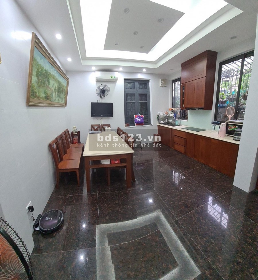 Chính củ bán nhà Tây Mỗ, ô tô đỗ cổng, dt 44m2, 5 tầng đúc, giá 2.85 tỷ, lh 0978996965