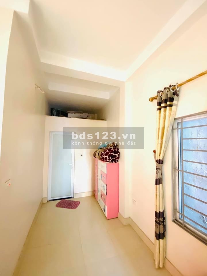 Bán nhà An Dương Vương,Tây Hồ siêu hiềm siêu đẹp, siêu rẻ, dt 30m2 5 tầng 2,4 tỷ