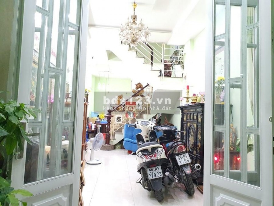 "Nhà HXH-88m2 -2Tầng -Sổ Hồng -Đường Lạc Long Quân-TB Chỉ 4 TY6"