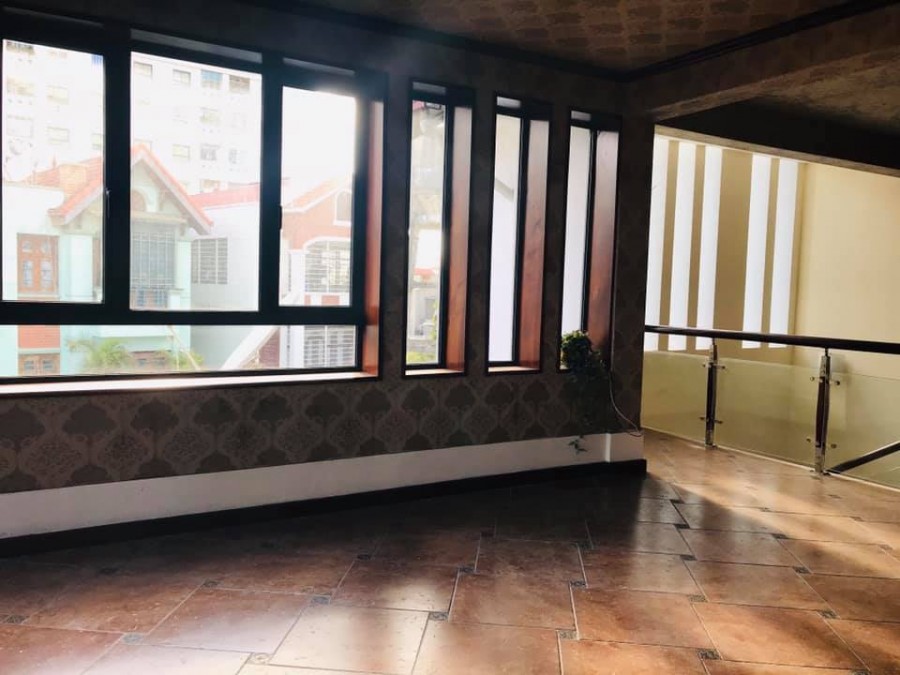 Bán biệt thự lô góc Quận Ba Đình, sổ đỏ chính chủ sẵn sàng giao dịch, chính chủ