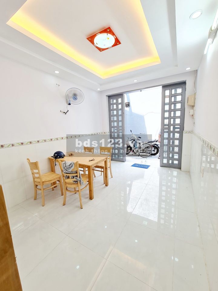 Bán nhà đường quang trung, nhỏ xinh rinh lộc vô nhà, diện tích sử dụng 34m2, giá 3.1 tỷ