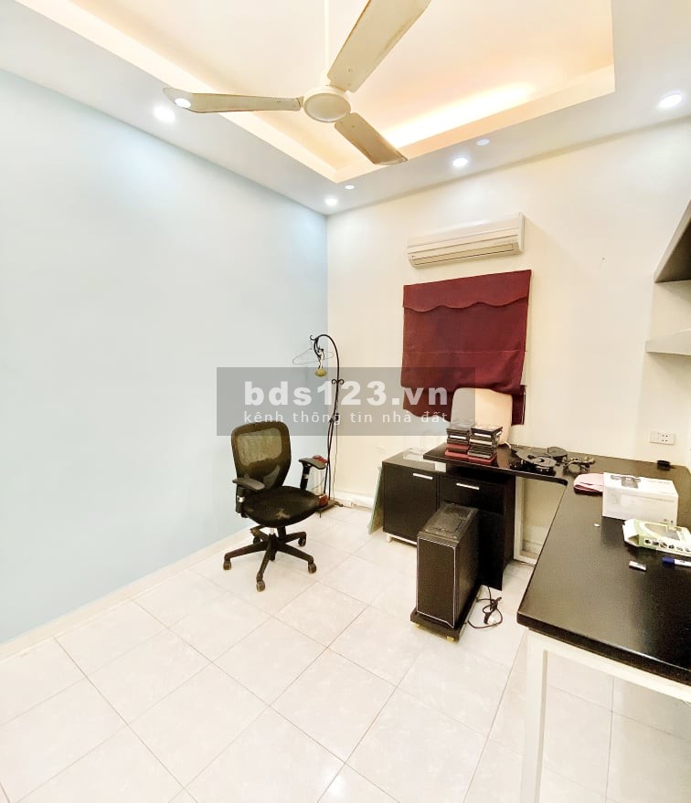 Bán gấp nhà Trung tâm Bình Thạnh, diện tích sử dụng 53m2, giá 4.4 tỷ
