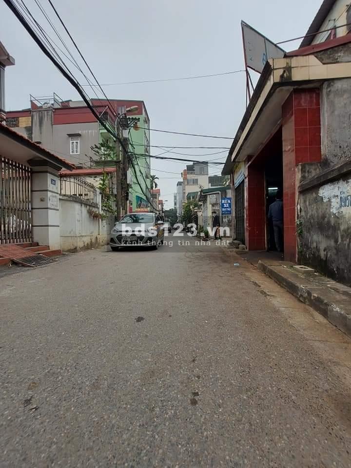 QUÁ NGON!! hơn 60tr/m có ngay nhà 4 tầng, Camry đỗ sân, cách PHỐ 20m - Ngô Gia Tự, sát BIG C