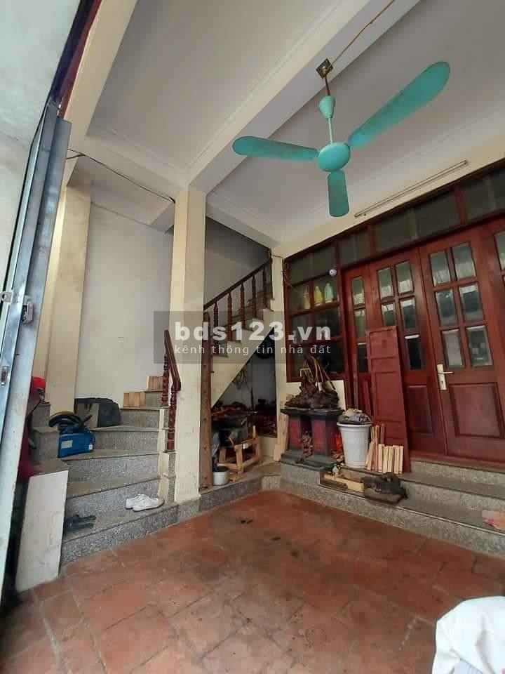 QUÁ NGON!! hơn 60tr/m có ngay nhà 4 tầng, Camry đỗ sân, cách PHỐ 20m - Ngô Gia Tự, sát BIG C