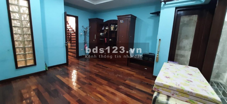 Cần bán siêu phẩm Tây Hồ, nhà đẹp, gara ô tô dt 71m2, giá 6.x tỷ, vào ở ngay