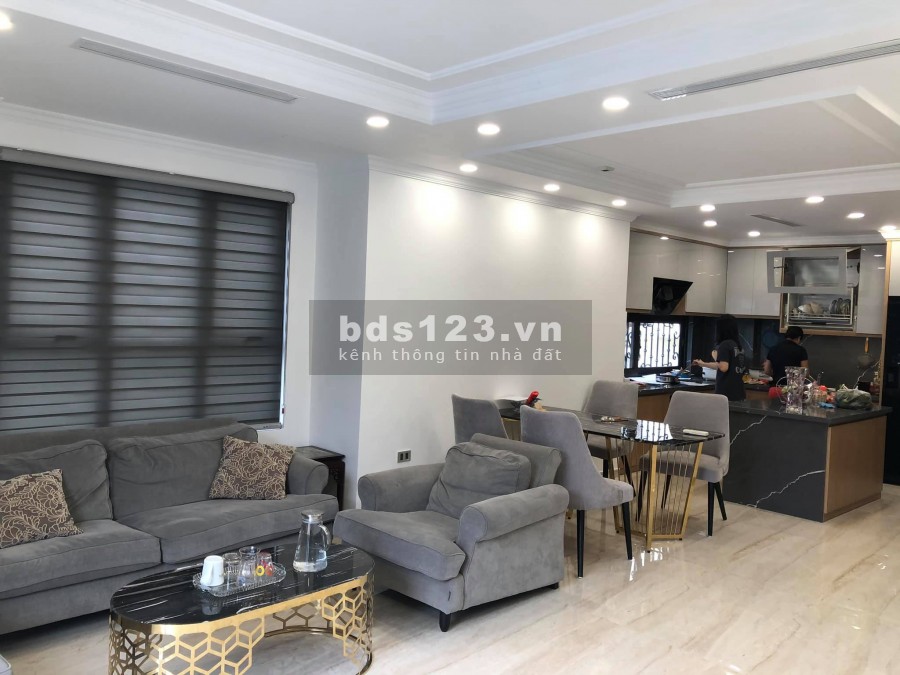 Bán nhà Phùng Chí Kiên, 7 tầng thang máy, gara dt 55m2, giá bán 14 tỷ, thương lượng