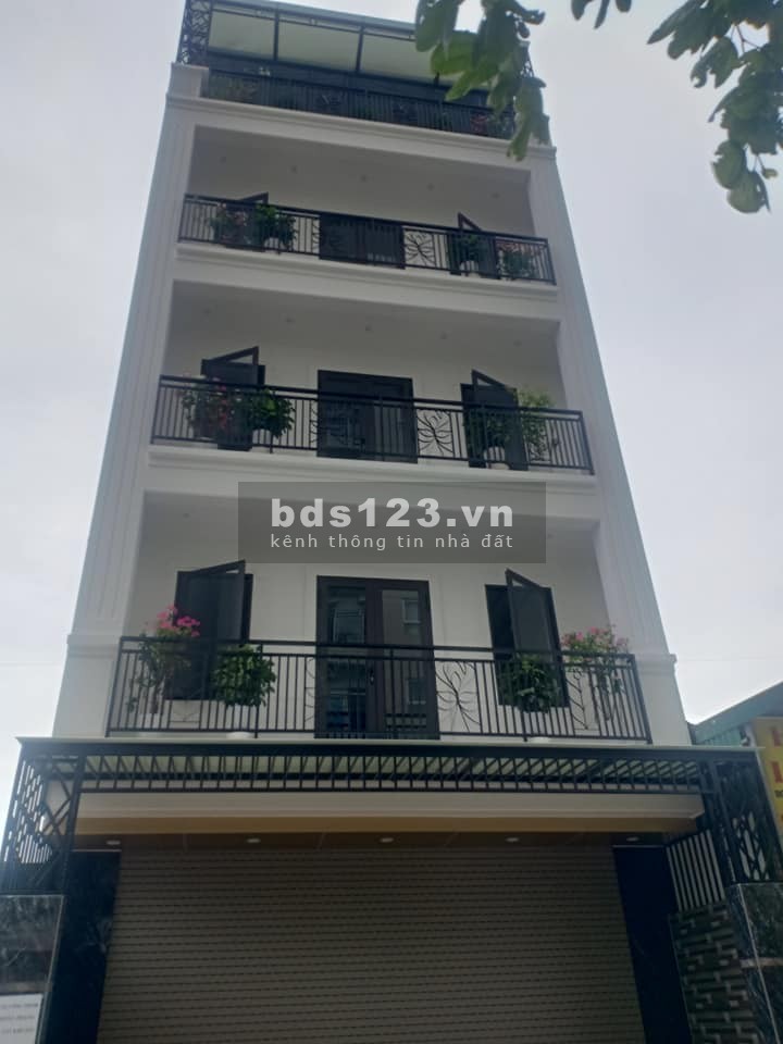 Mặt phố Hoa Lâm, Ngô Gia Tự, Long Biên, kinh doanh, dt 117m2, 7 tầng thang máy, giá bán 14,8 tỷ