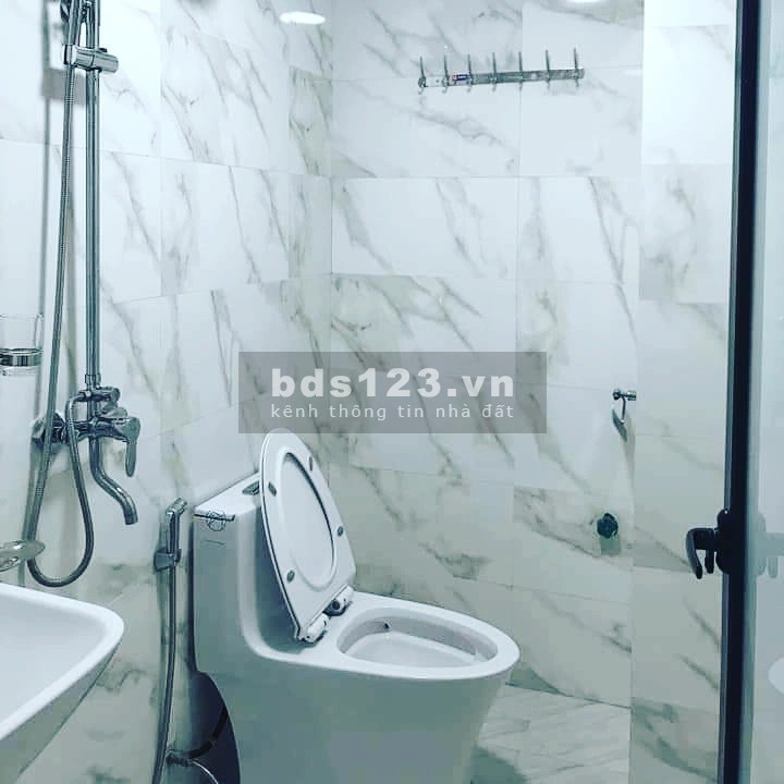 Bán nhà giá cực mềm Hoàng Quốc Việt, phân lô, ô tô vào nhà, ở, kd, văn phòng, giá 7.1 tỷ