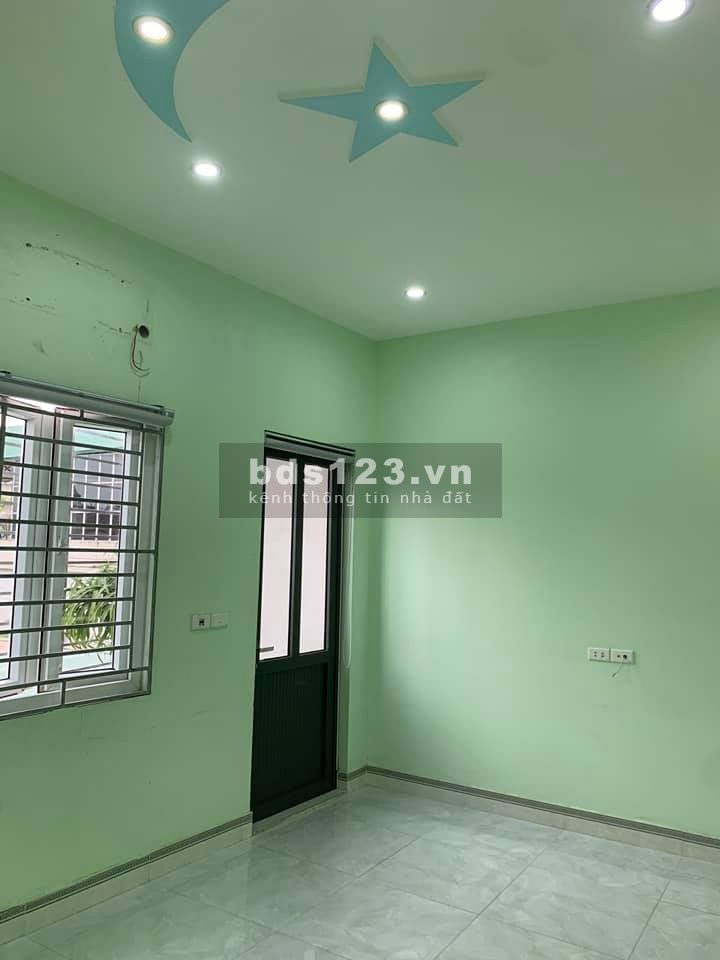 Bán nhà tôt 5 Yên Nghĩa Hà Đông, sát vách với mọi thứ dt 45m2, 4 tầng đúc, giá chỉ 2.5 tỷ