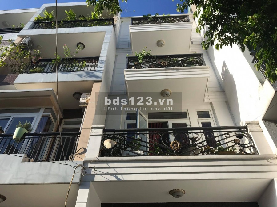 Nhà 2 mặt hẻm xe hơi Cách Mạng Tháng 8 Phường 4 Tân Bình mới keng