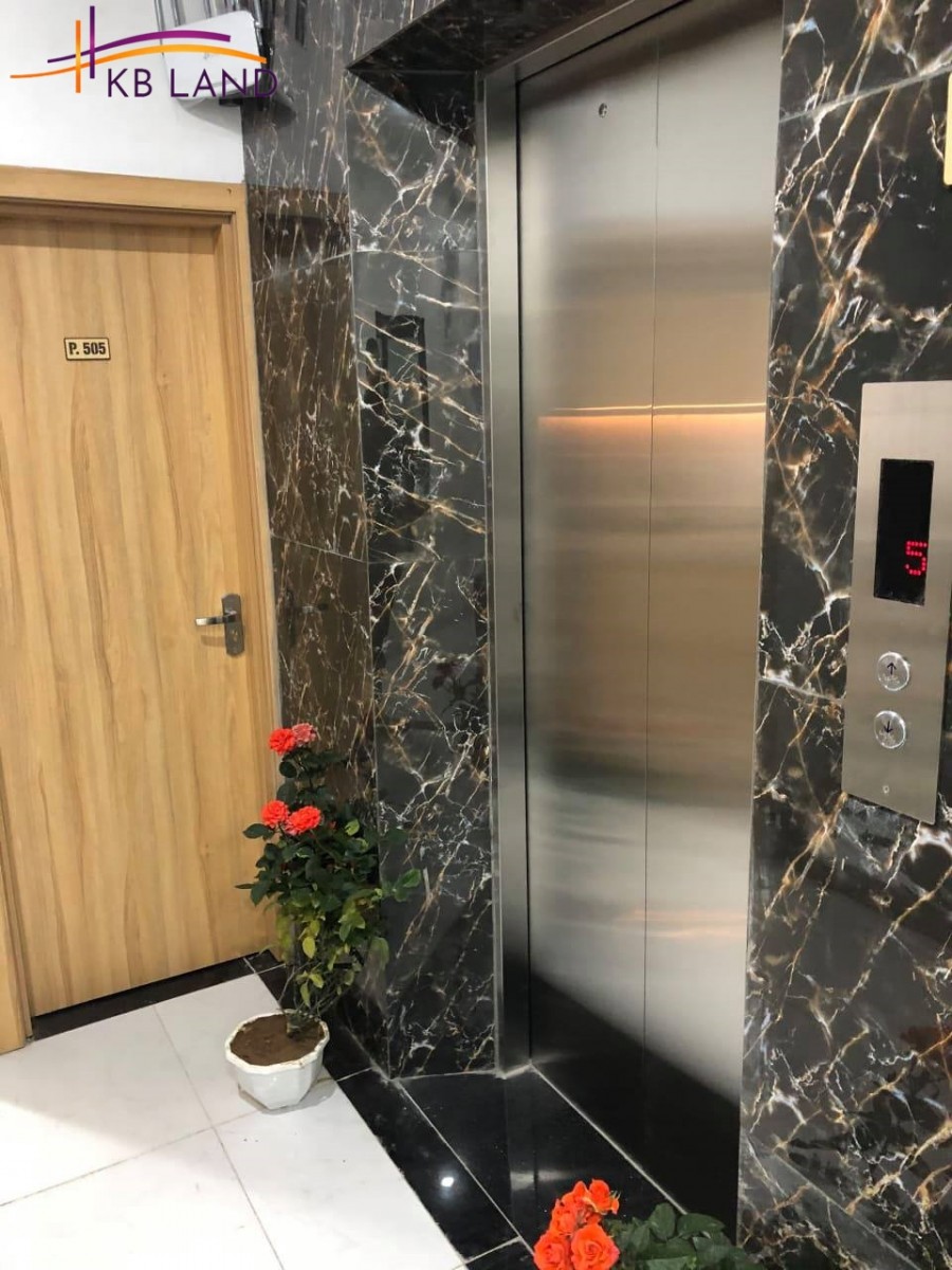 Bán chung cư mini 71 phòng, ô tô tránh, dt 150m2 9 tầng, DT 250 triệu/tháng, nhỉnh 30 tỷ.