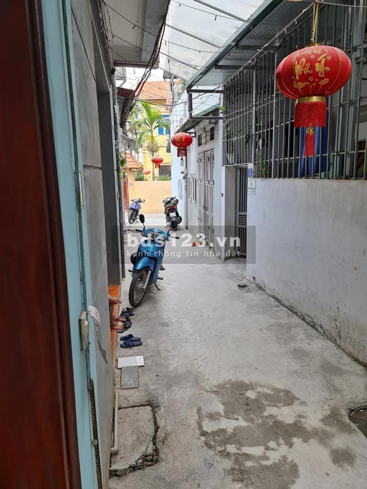 Bán nhà tôt 5 Yên Nghĩa Hà Đông, sát vách với mọi thứ dt 45m2, 4 tầng đúc, giá chỉ 2.5 tỷ