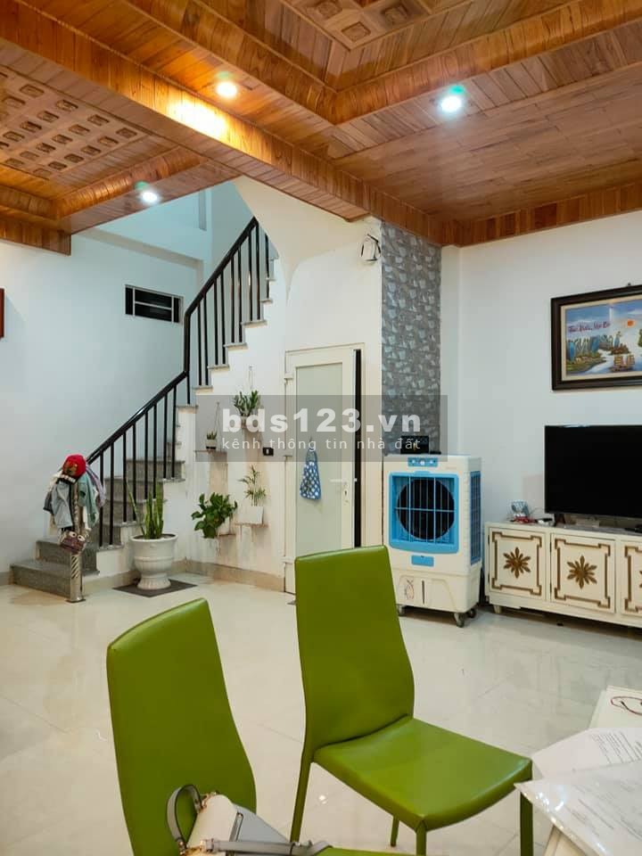 Bán nhà Sài Đồng Long Biên, 60m2, 3Tầng, chưa đến 3 tỉ, rất đẹp, ở ngay
