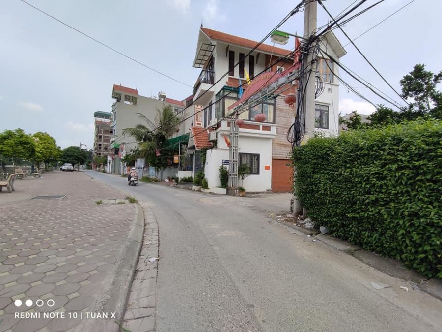 Đất Xuân Phương, giao cắt Trịnh Văn Bô, ô tô vào nhà, ngõ thông, liên hệ 0364051118