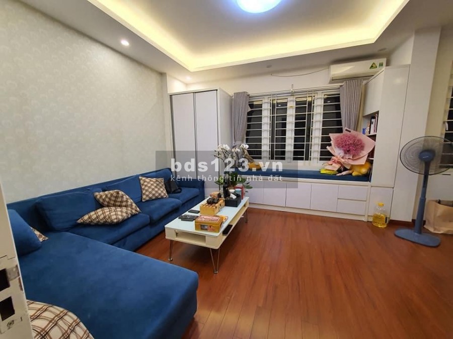 Bán nhà đẹp long lanh ở Bạch Đằng diện tích 30m2, nhà 4 tầng, giá 3.050 tỷ, pháp lí chuẩn