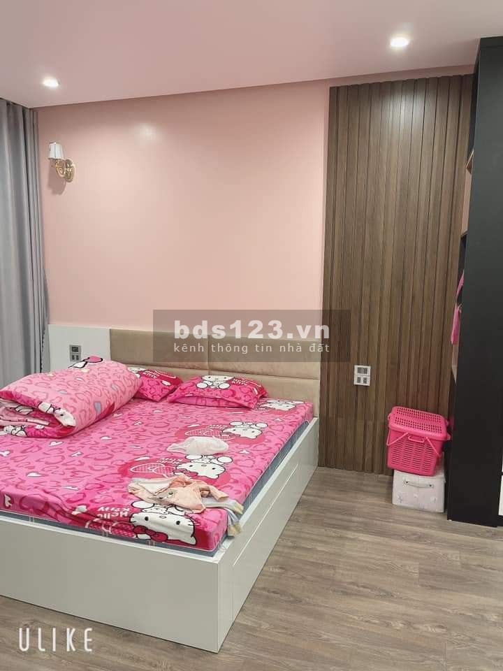 Phân lô phố Phương Mai, Quận Đống Đa, ô tô kinh doanh, ba nước ra hồ, ngõ thông tứ phía