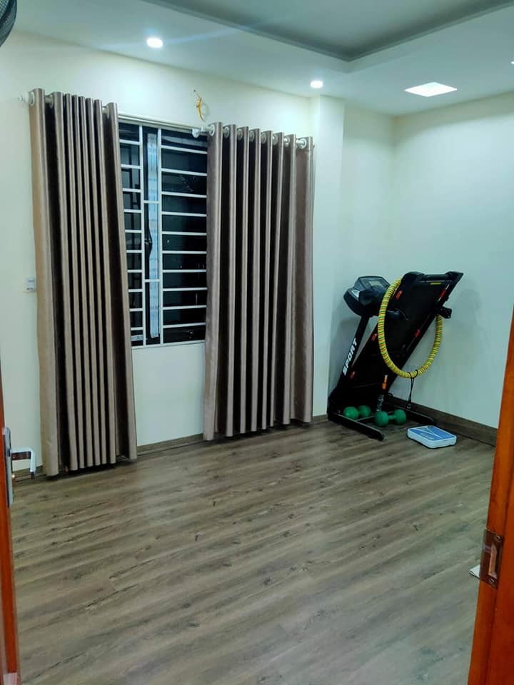 Bán nhà đẹp Định Công dt 42m2, 5 tầng, 5PN giá bán 3,7 tỷ lô góc mới keeng ở ngay