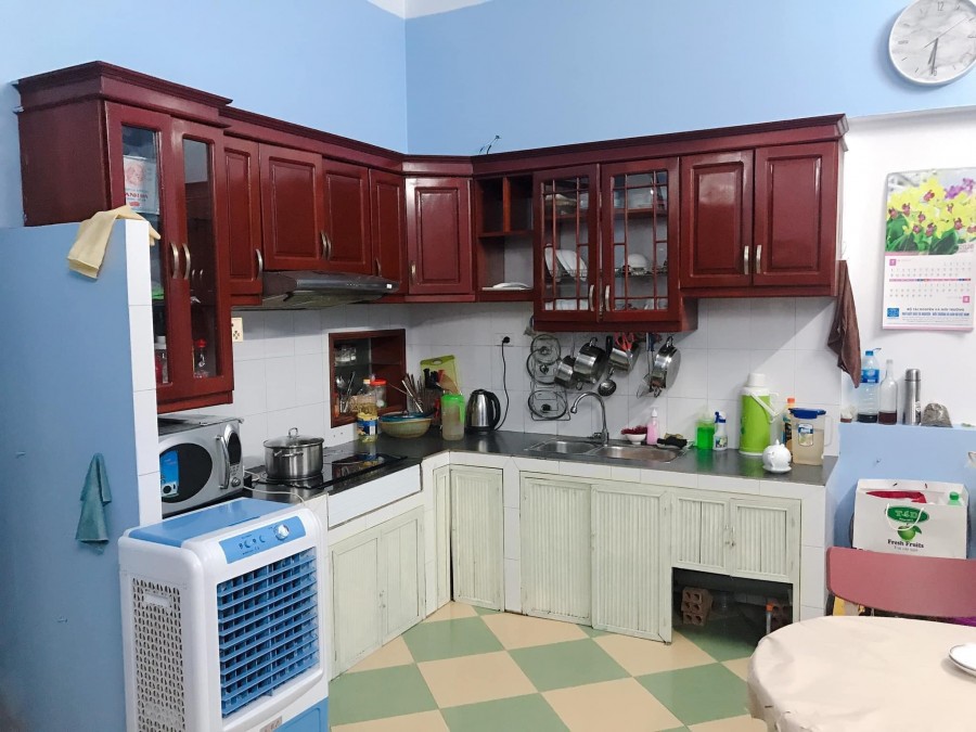 Cần bán nhà phố Đại La, dt 36m2, 4 tầng, 3 pn, ngõ thoáng, gần phố, gí 2.7 tỷ, lh 0394357733