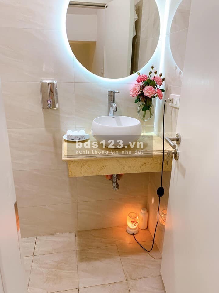 Bán nhà Cát Linh, Đống Đa diện tích 40m2, 5 tầng đúc kiên cố, giá hơn 4 tỷ