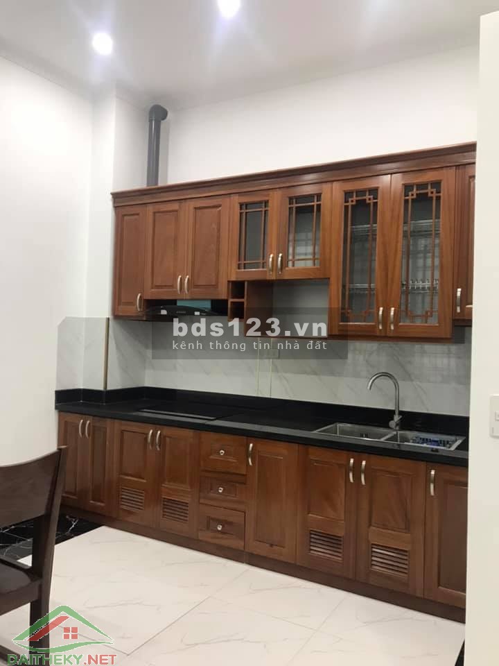 Bán nhà Minh Khai, phân lô ô tô đỗ cửa, diện tích 52m2, giá bán chỉ 4.6 tỷ