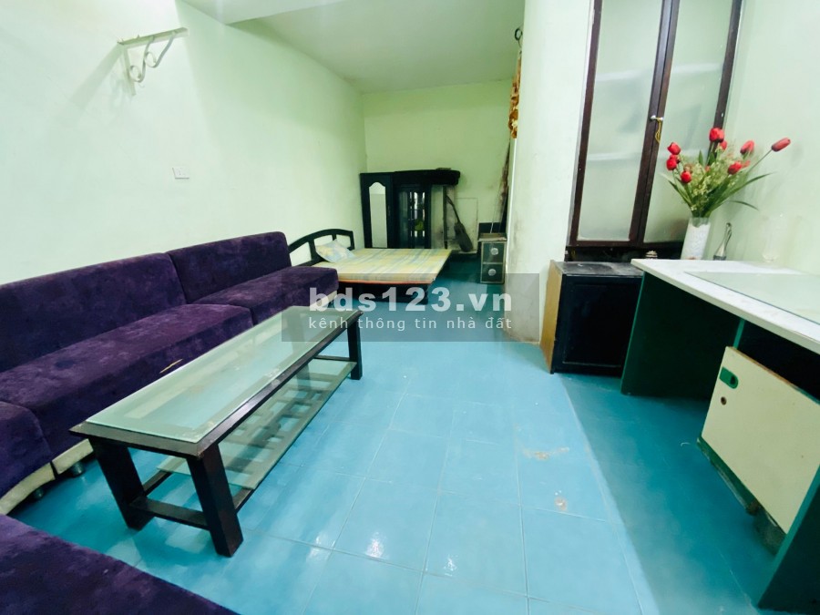 Bán nhà nguyên trống suốt nằm trên đường Sơn Tây 25m giá bán 1.35 tỷ Ba Đình