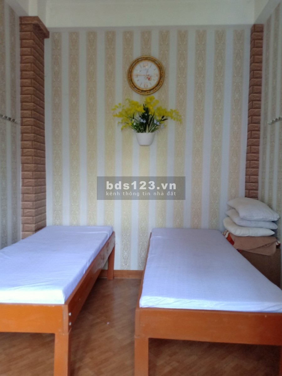 Chính Chủ Bán Nhà Mặt Phố Văn Phú Hà Đông dt 43m2, lô góc kinh doanh cao